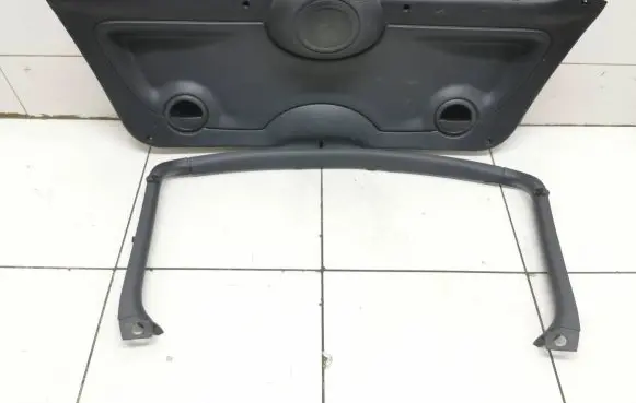 Mini One - Cooper R50 - 53 Tailgate/boot lid cover trim 7055461 7055462
