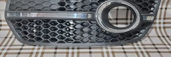 Audi Q5 SQ5 Front bumper lower grill