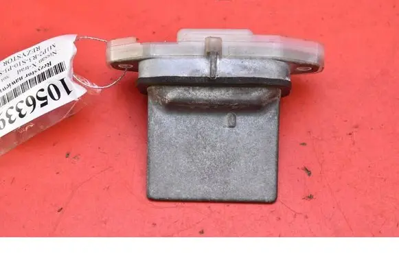 Nissan X-Trail T30 Heater blower motor/fan resistor 