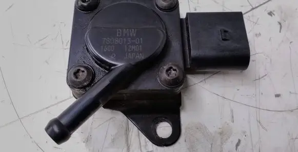 BMW X5 E70 Exhaust gas pressure sensor 7808013