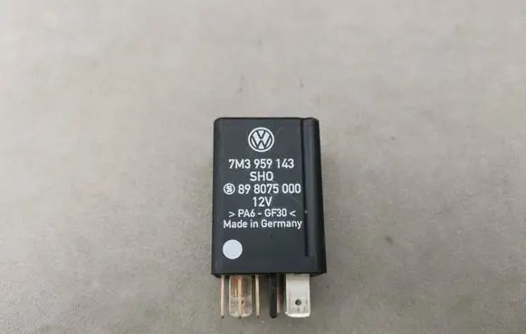 Volkswagen PASSAT B5 Other relay 7M3959143 898075000