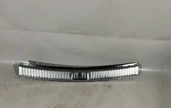 Volkswagen Touareg II Trunk/boot sill cover protection 7P0863459F