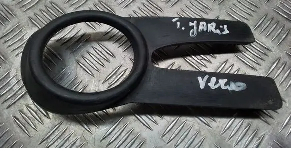 Toyota Yaris Verso Front bumper lower grill 8148152010