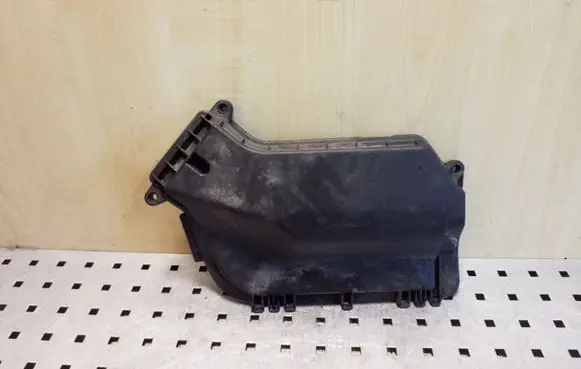 Audi A5 8T 8F Other engine bay part 8K2907613