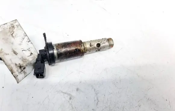BMW 5 E60 E61 Camshaft vanos timing valve 