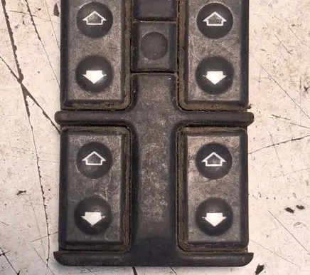 BMW 5 E34 Electric window control switch 1379075