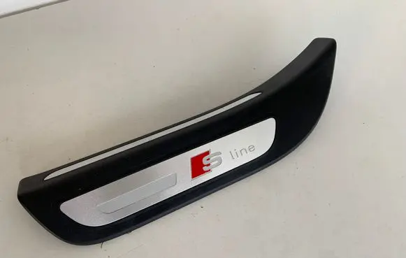 Audi Q5 SQ5 Rear sill trim cover 8R0853375C 8R0853375