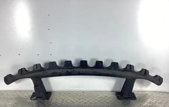 Lexus CT 200H Front bumper cross member 105683700C