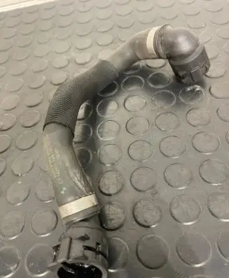 BMW X5 F15 Engine coolant pipe/hose 9282264 142571189