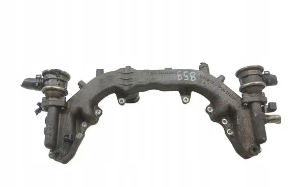 Engine coolant pipe/hose