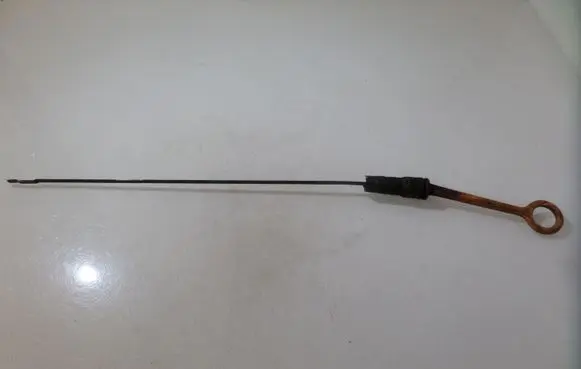 Volkswagen Polo III 6N 6N2 6NF Oil level dip stick 028115611C