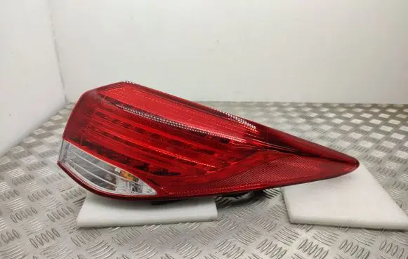 Hyundai i40 Rear/tail lights 924023Z000