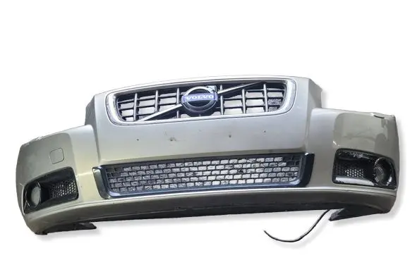 Volvo V70 Front bumper 