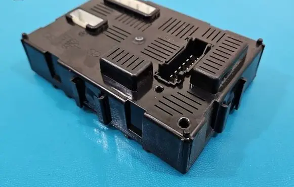 Renault Clio III Central body control module 8200652285B IMPRK1583936