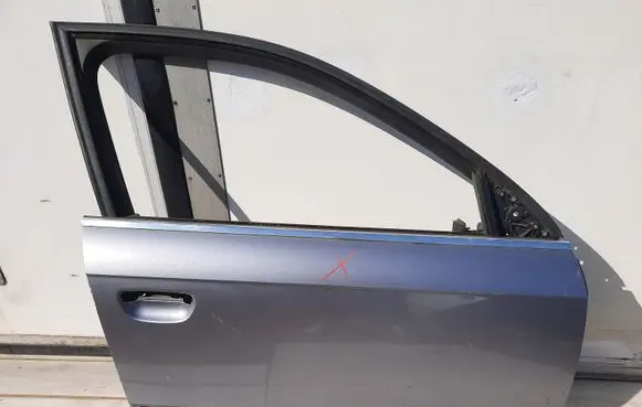 Audi A4 S4 B7 8E 8H Front door