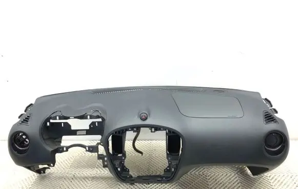 Nissan Juke I F15 Dashboard 682001KP0A