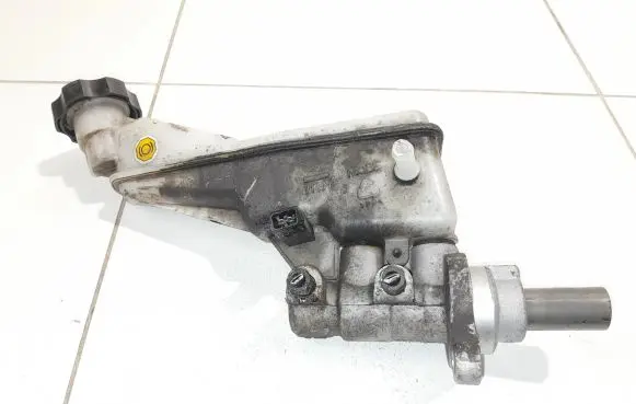 Hyundai i40 Master brake cylinder NOCODE