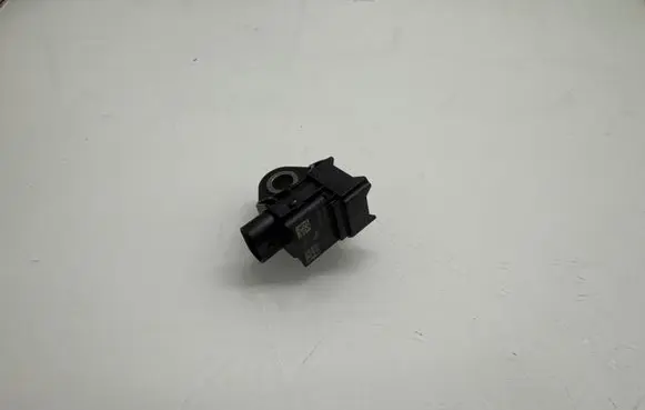 BMW X7 G07 Airbag deployment crash/impact sensor 9496815