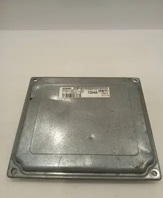 Ford C-MAX I Engine control unit/module 7M5112A650KA 7DHA S118944005A