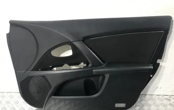 Toyota Avensis T270 Front door card panel trim 6761005660C2 6777705040