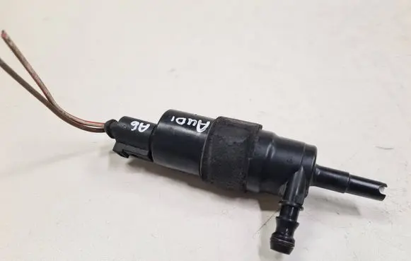 Audi A6 S6 C6 4F Headlight washer pump 3B7955681