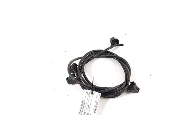Windshield washer spray nozzle