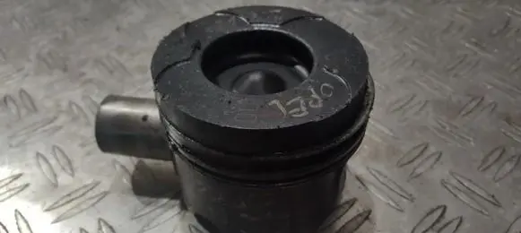 Opel Vectra C Piston 