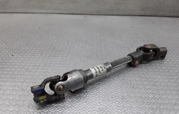 Toyota Avensis T250 Steering column universal joint