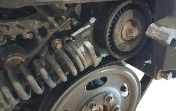 Opel Corsa D Generator/alternator belt tensioner