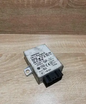 BMW 5 E39 Immobilizer control unit/module 6905668