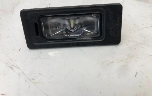 Audi A3 S3 8V Number plate light 5NA943021