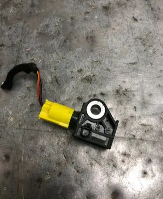 Mercedes-Benz E W212 Airbag deployment crash/impact sensor A1729056000