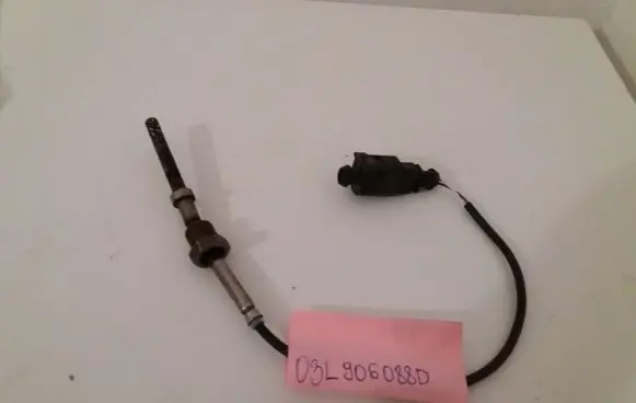 Volkswagen PASSAT B6 Lambda probe sensor 03L906088