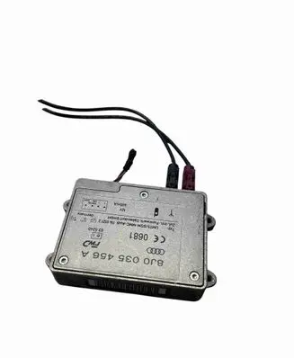 Audi A5 8T 8F Aerial antenna amplifier 8J0035456A