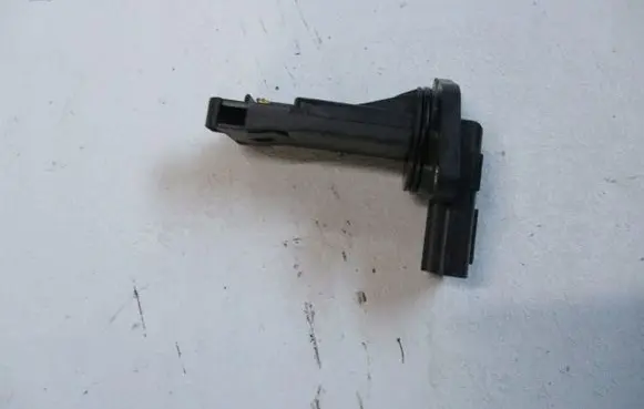 Mitsubishi Eclipse (D21A/D22A/D27A) Mass air flow meter E5T62172