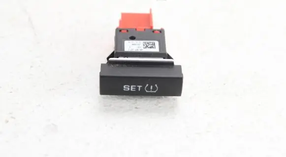 Skoda Octavia Mk2 (1Z) TPMS reset button 1Z0927127C