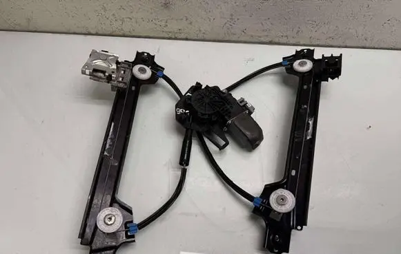 Tesla Model X Rear door window regulator with motor 102882000C