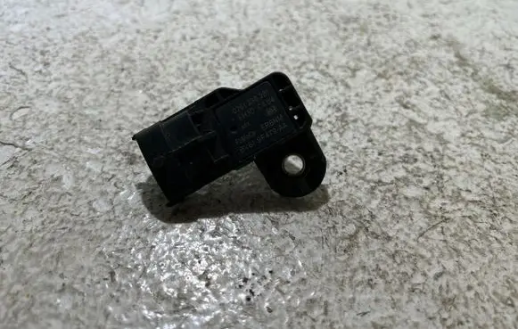 Ford Mustang VI Air pressure sensor BV619F479AA FH30C404 0261230281