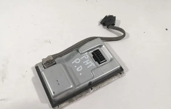 Volkswagen Phaeton Headlight ballast module Xenon 3D0909158A 73160057L