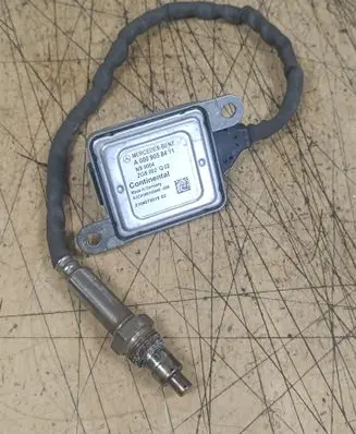 Mercedes-Benz V Class W447 Lambda probe sensor A0009058411