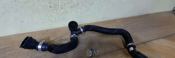 BMW 3 E90 E91 Seat belt trim 056468168