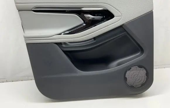 Land Rover Evoque II Front door card panel trim K8D2-20963 D220963B