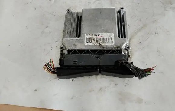 Mercedes-Benz E W211 Engine control unit/module A6471530779