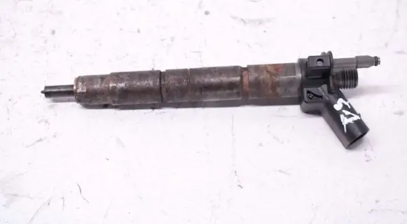 BMW 7 F01 F02 F03 F04 Fuel injector 7805428 0445116024