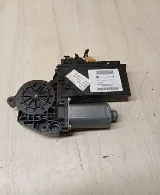 Volkswagen Touareg I Rear door window regulator motor 43660302 3D0959795E 05074366