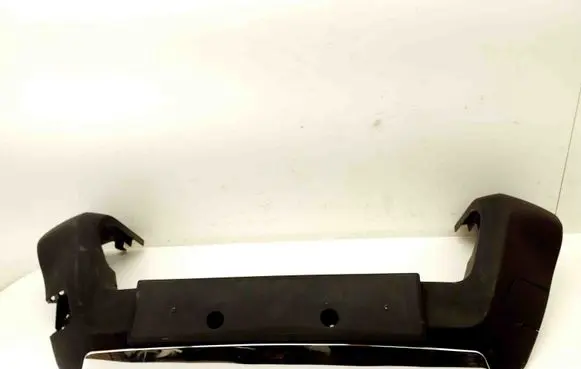Front bumper lip
