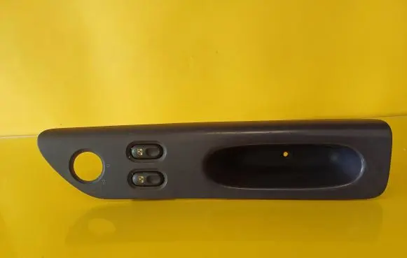 Renault Espace III Electric window control switch 7701686910