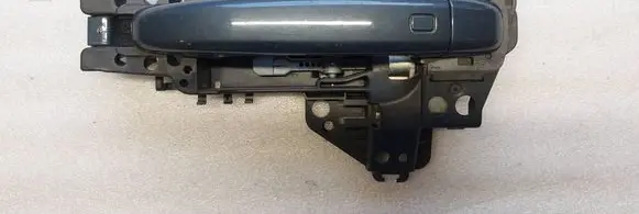 Rear door exterior handle/bracket