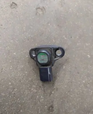 Mercedes-Benz E W212 Air pressure sensor A0051535028 120611