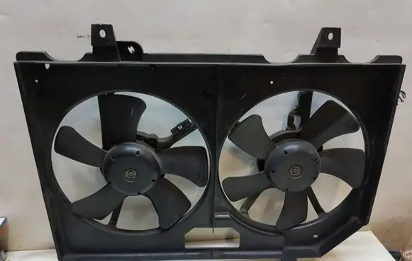 Nissan X-Trail T30 Electric radiator cooling fan